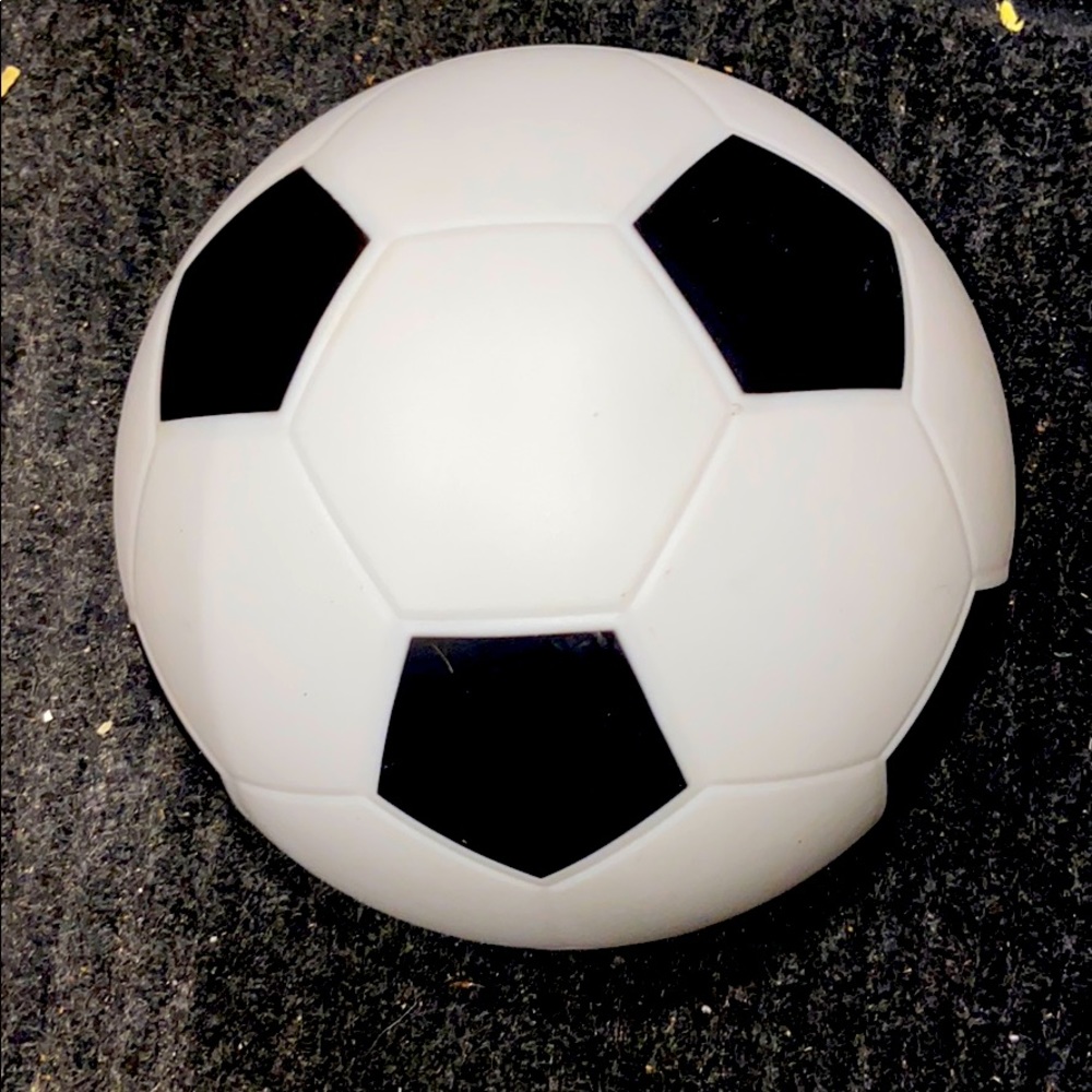 3DLIGHT FX SOCCER BALL LIGHT FOR YOUR LITTLE ONE